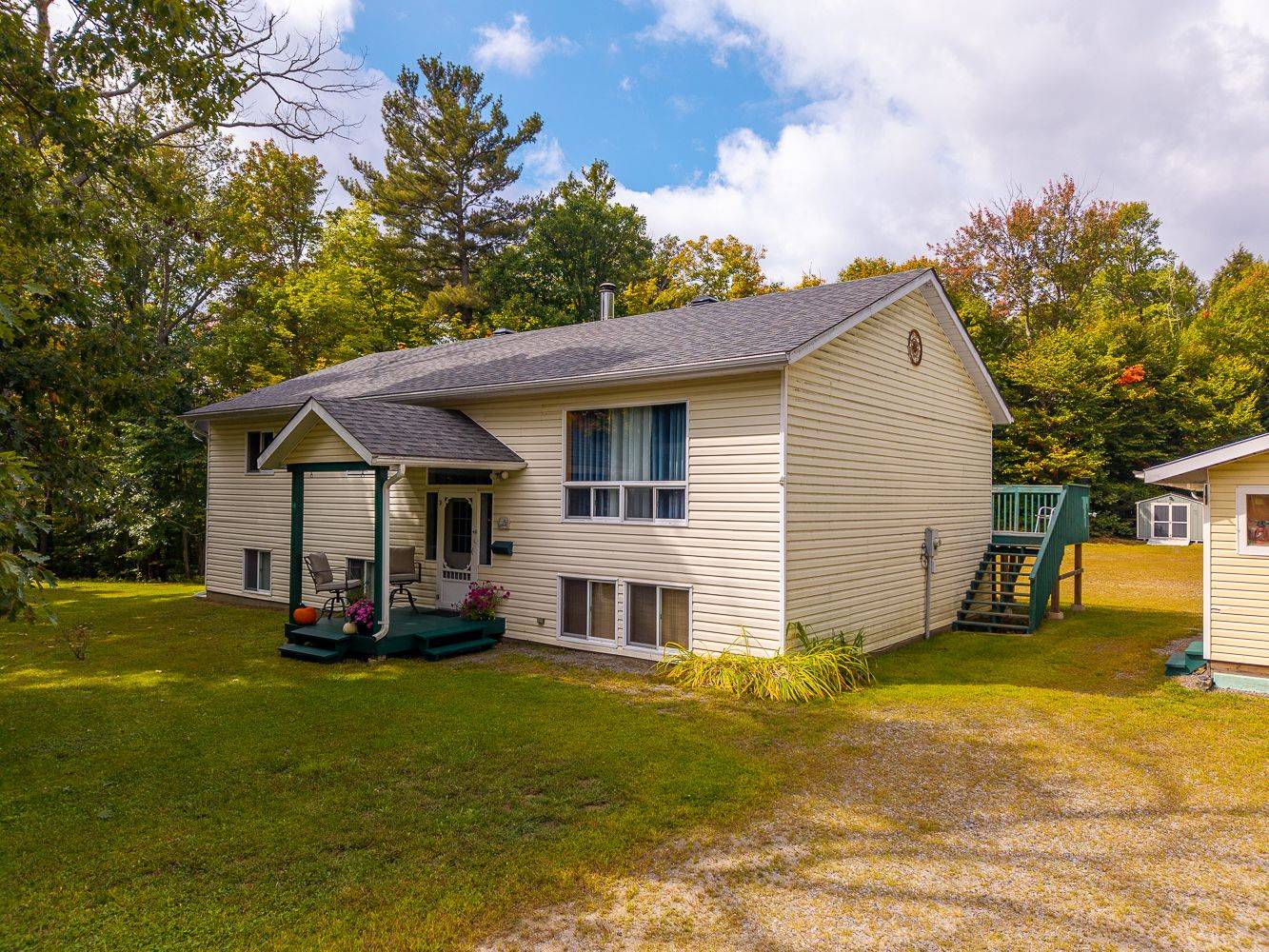 59 Black RD, Seguin, ON P2A 2W8