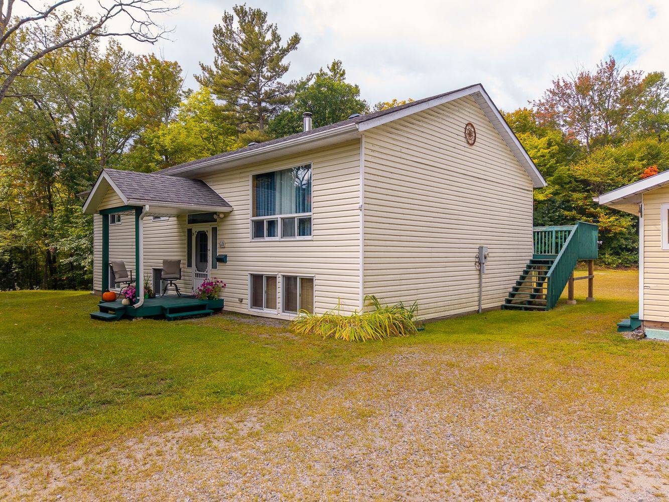 59 Black RD, Seguin, ON P2A 2W8