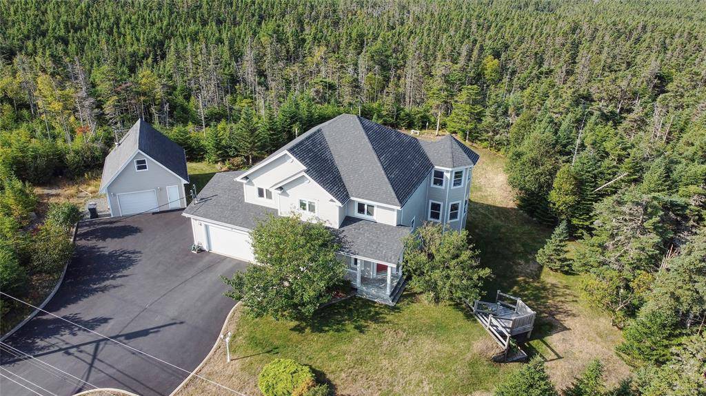 28 Vineyard Drive, Paradise, NL A1L3W5