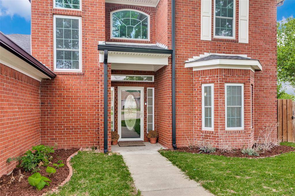 3740 Cove Meadow Lane, Fort Worth, TX 76123