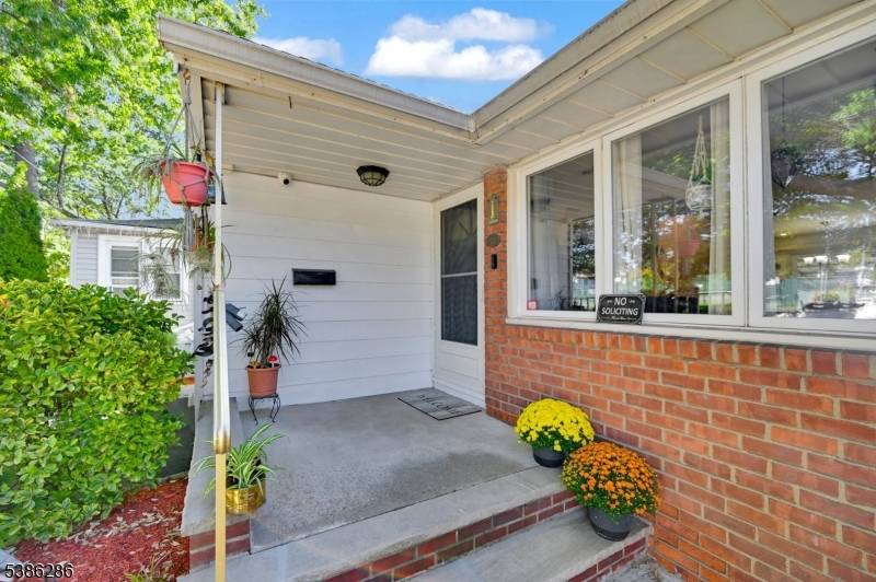 61 Hobart St, Ridgefield Park Village, NJ 07660