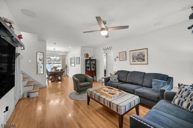 61 Hobart St, Ridgefield Park Village, NJ 07660