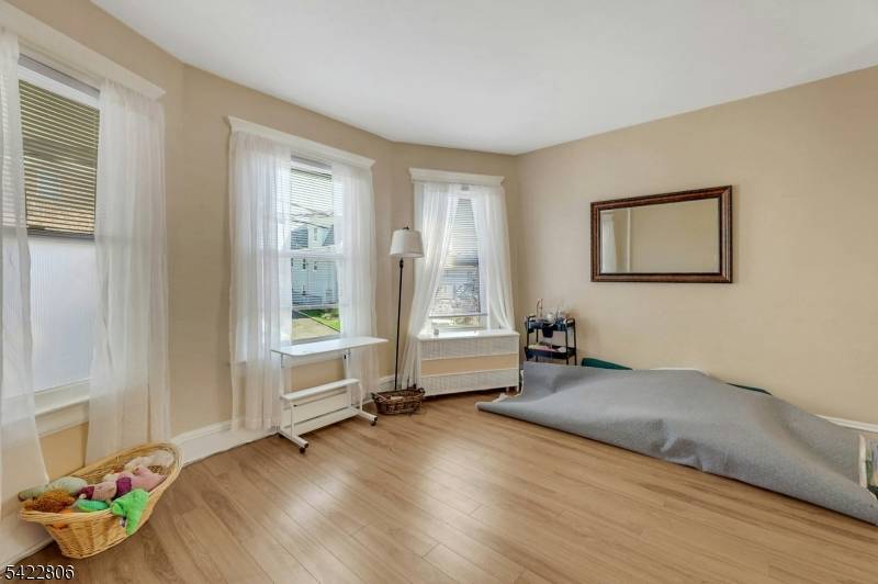 8 Elm St, West Orange Twp., NJ 07052