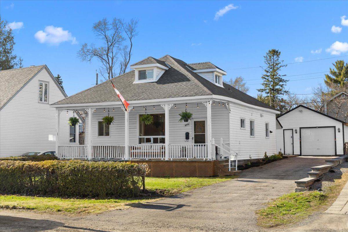 2691 Priscilla ST, Britannia - Lincoln Heights And Area, ON K2B 7E1