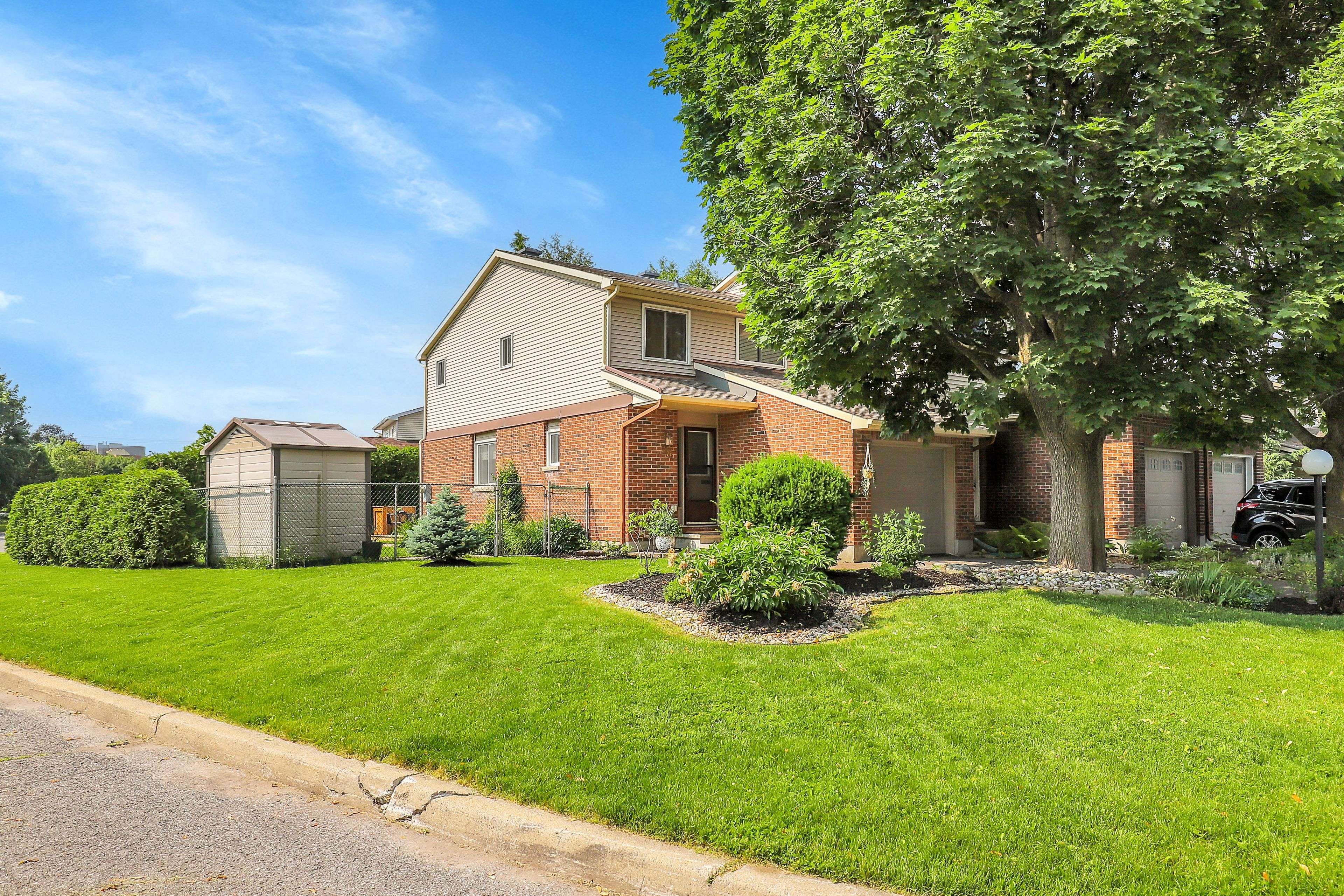 88 Homestead ST, Cityview - Parkwoods Hills - Rideau Shore, ON K2E 7N6