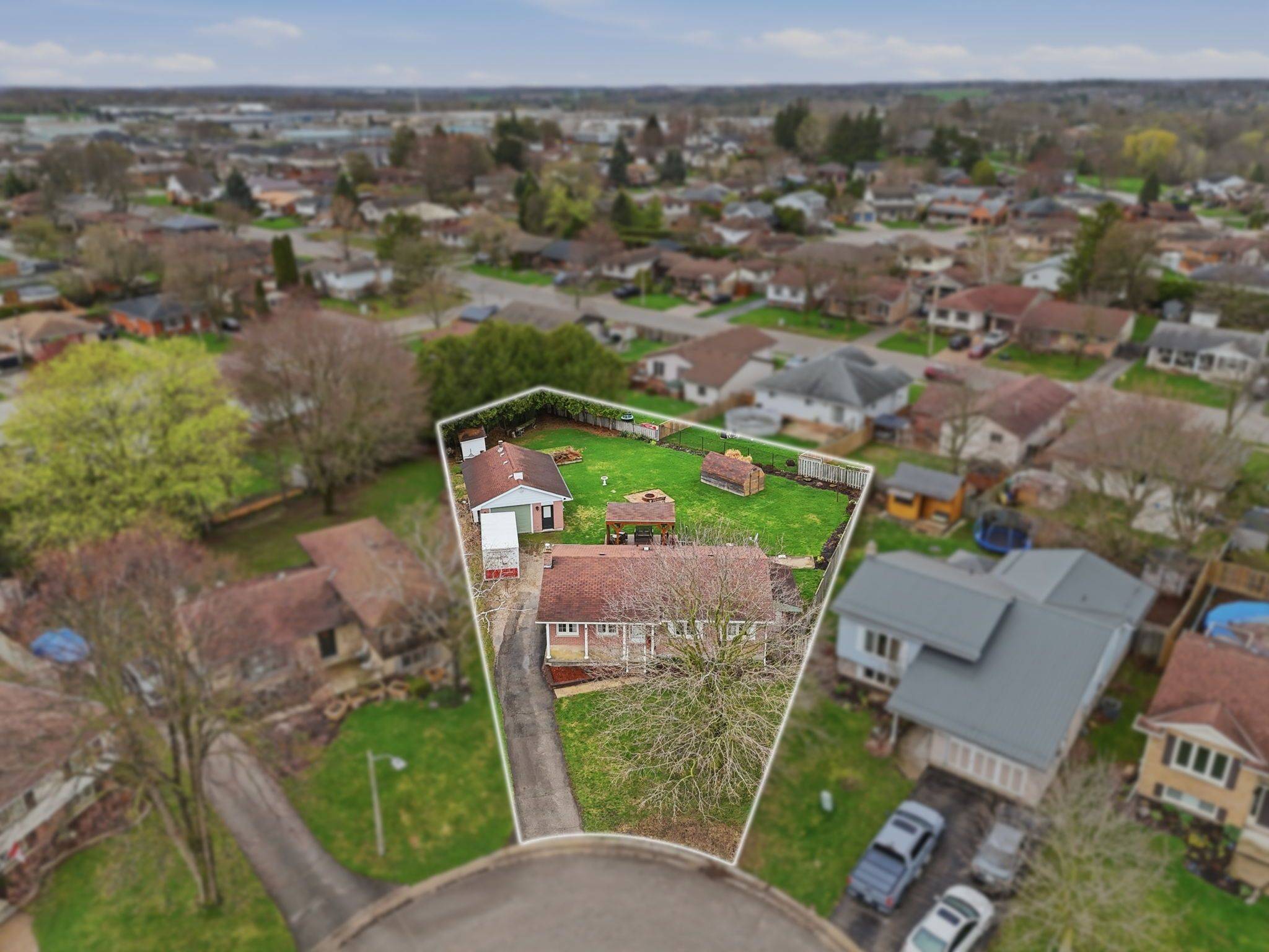 3 Larch PL, Ingersoll, ON N5C 3S6