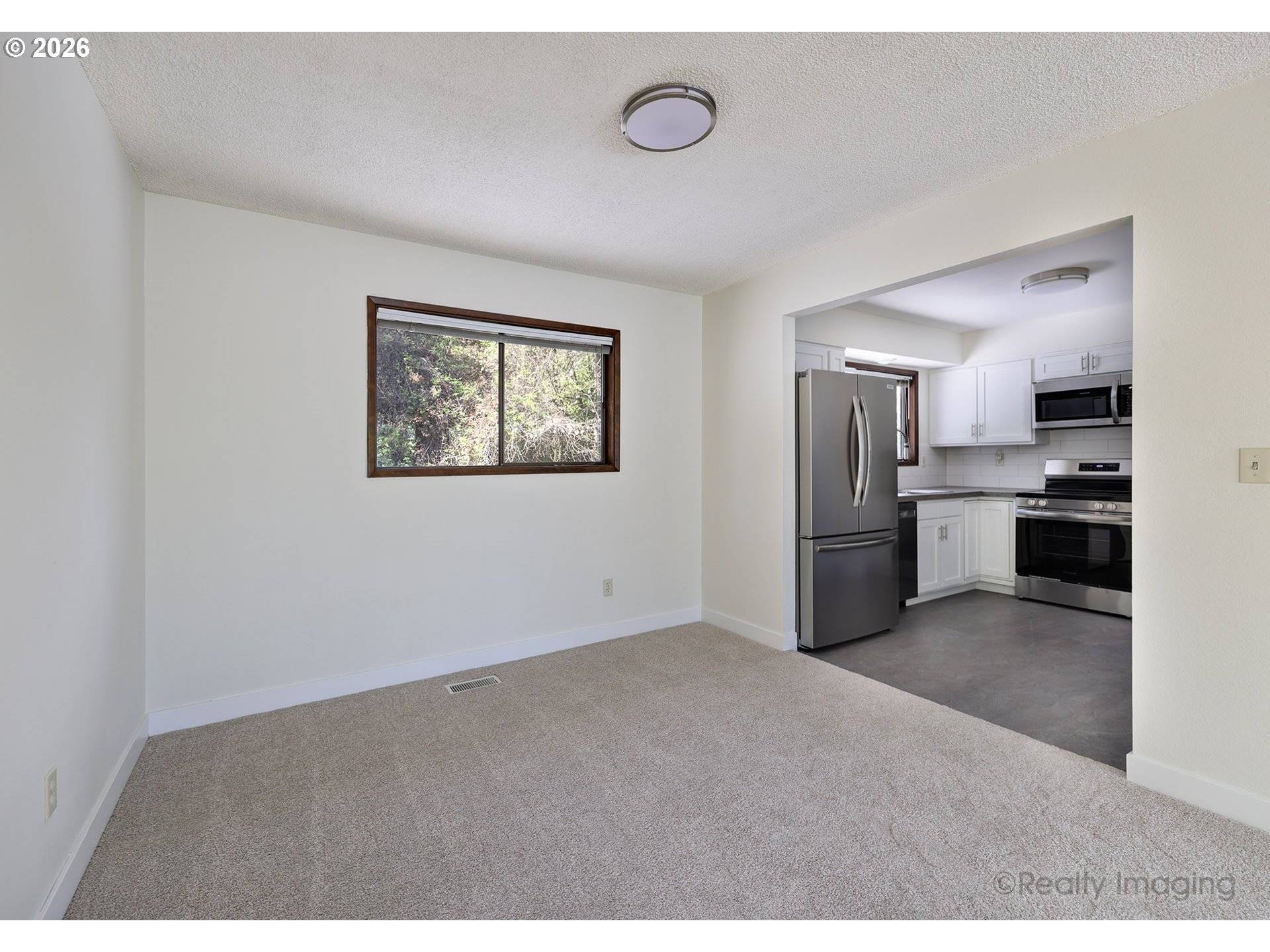 6902 SW 2ND AVE, Portland, OR 97219