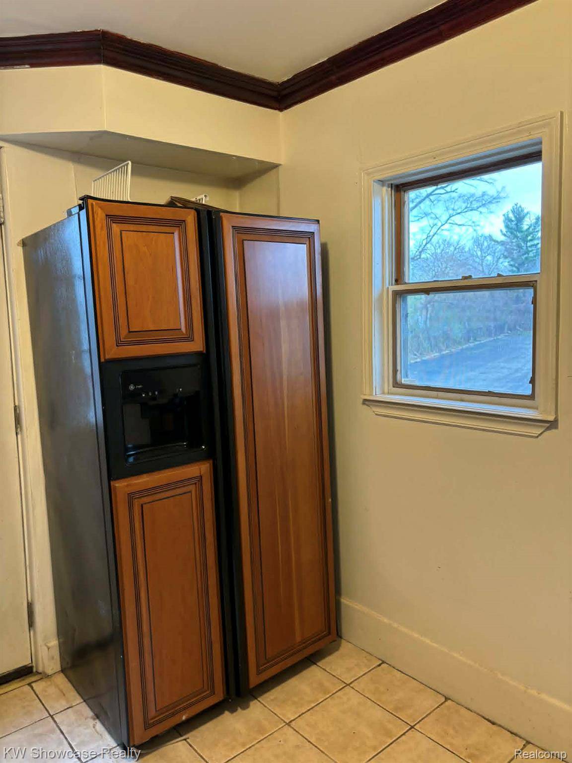 22 Augusta AVE, Pontiac, MI 48341