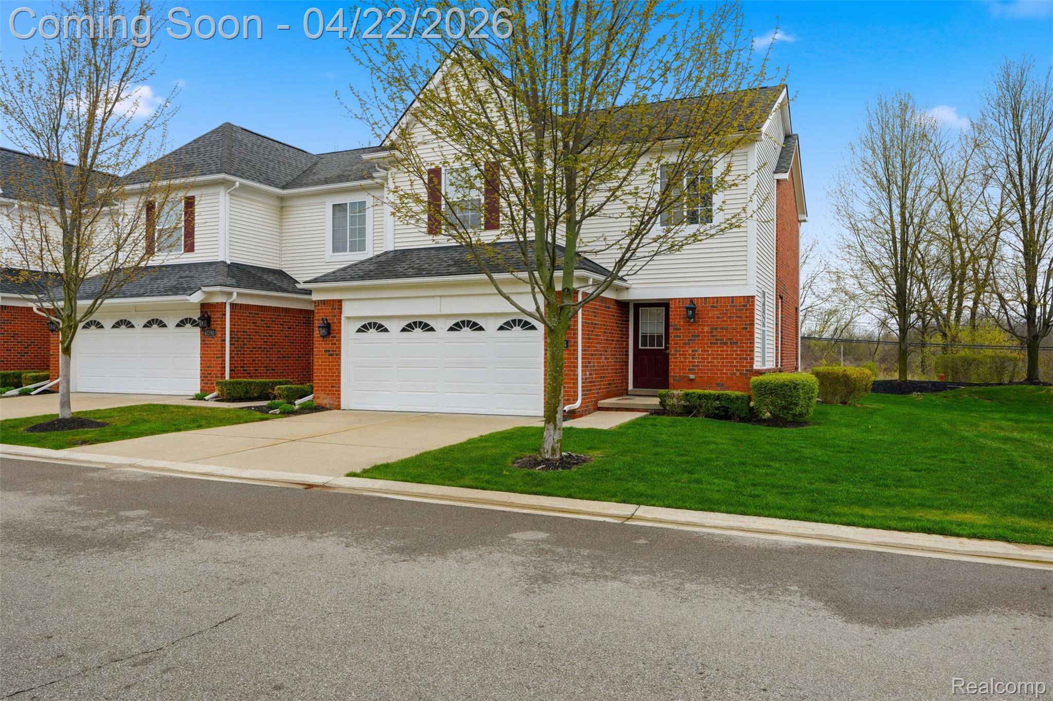 41594 Mitchell RD, Novi, MI 48377