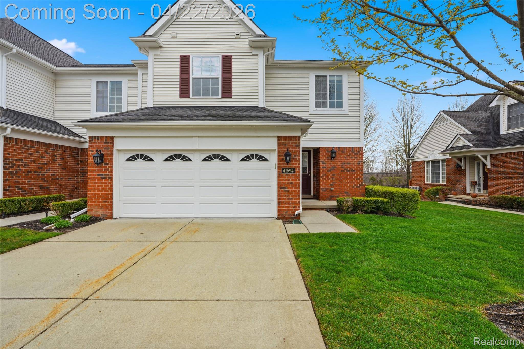 41594 Mitchell RD, Novi, MI 48377