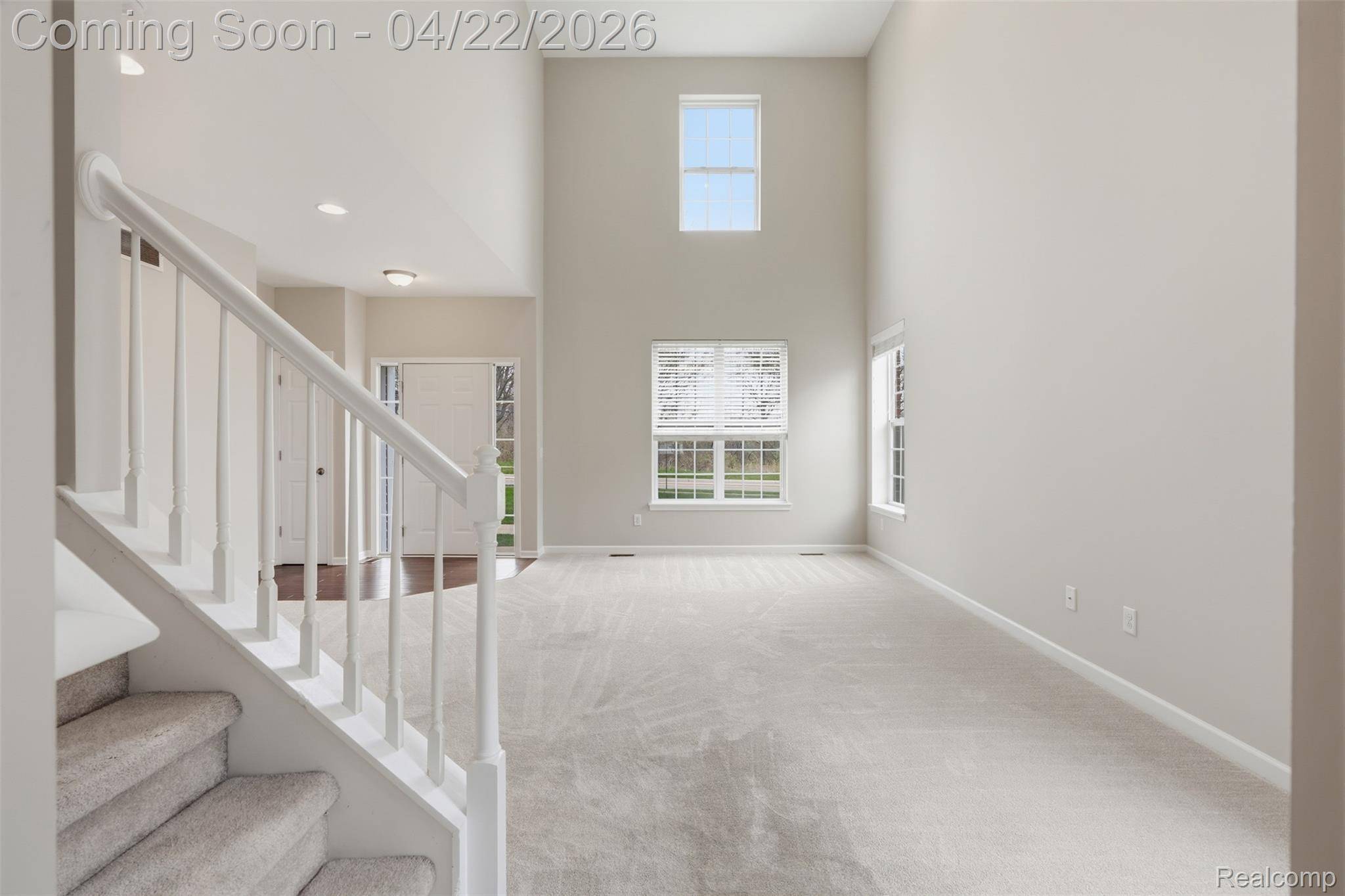 41594 Mitchell RD, Novi, MI 48377