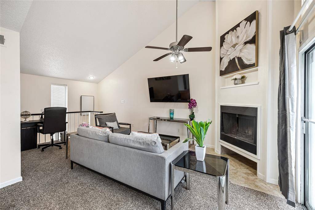 655 Cimarron Trail #655, Irving, TX 75063