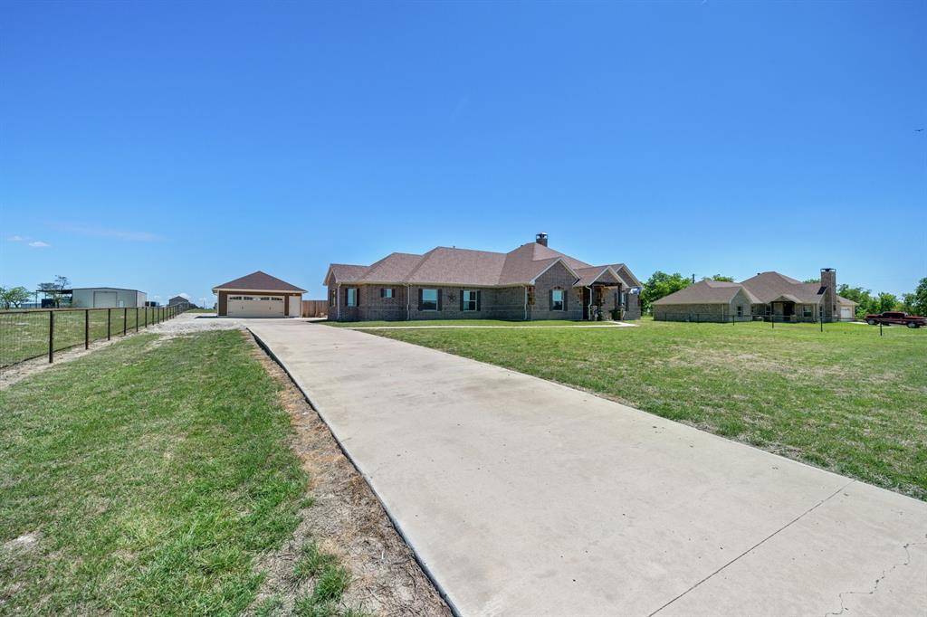 592 Old Agnes Road, Weatherford, TX 76088