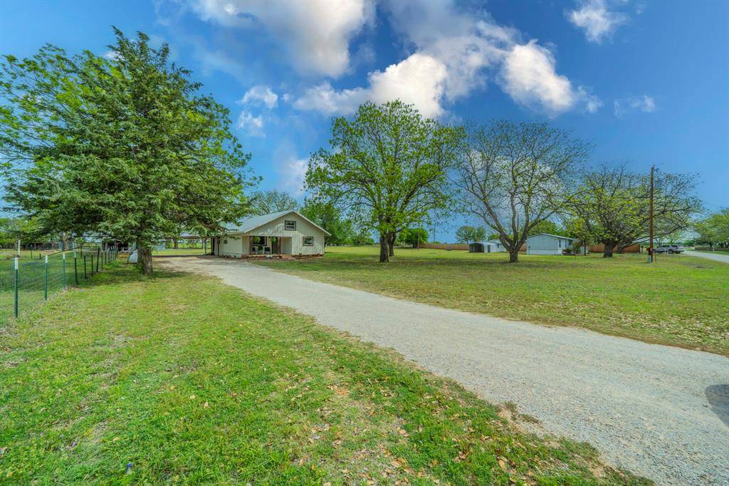 275 Belknap Circle, Newcastle, TX 76372