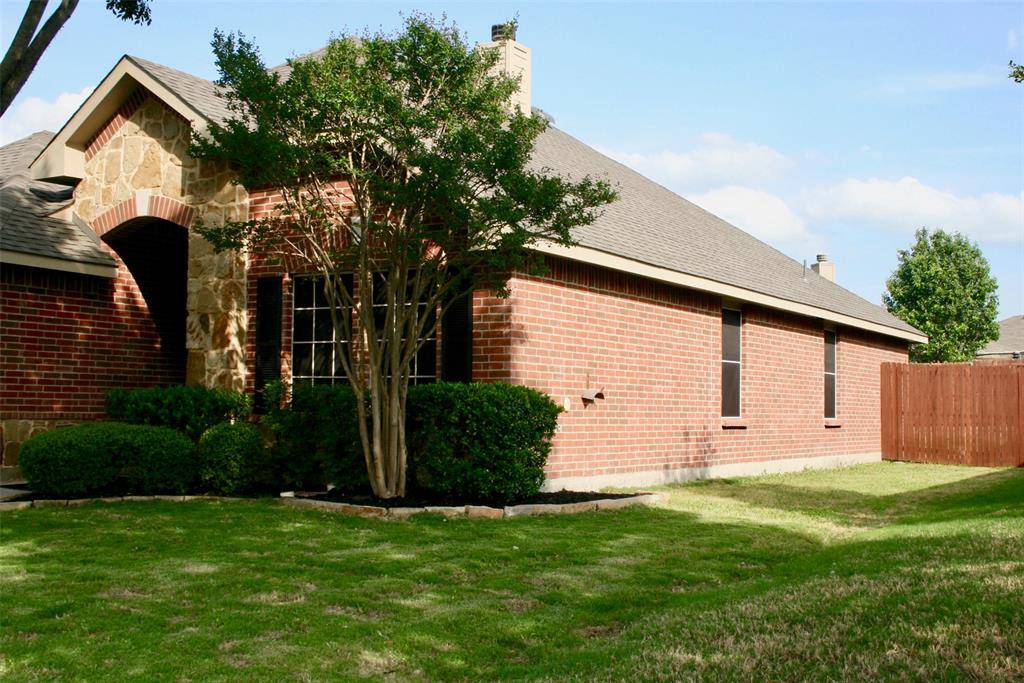 704 Windflower Drive, Fate, TX 75087