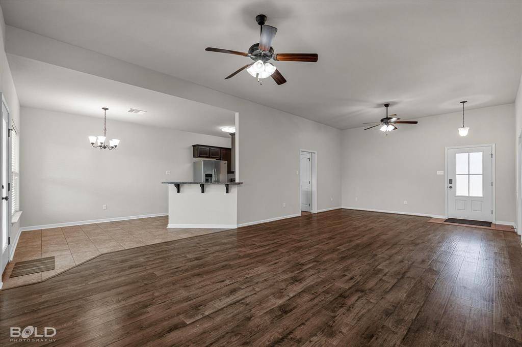 652 Riverscape Drive, Shreveport, LA 71104