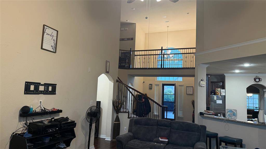 129 Quail Run Road, Red Oak, TX 75154