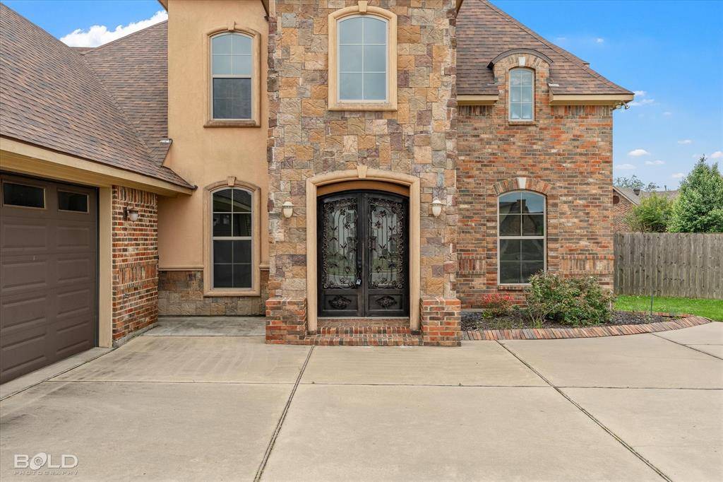 227 Piccadilly Circle, Bossier City, LA 71111