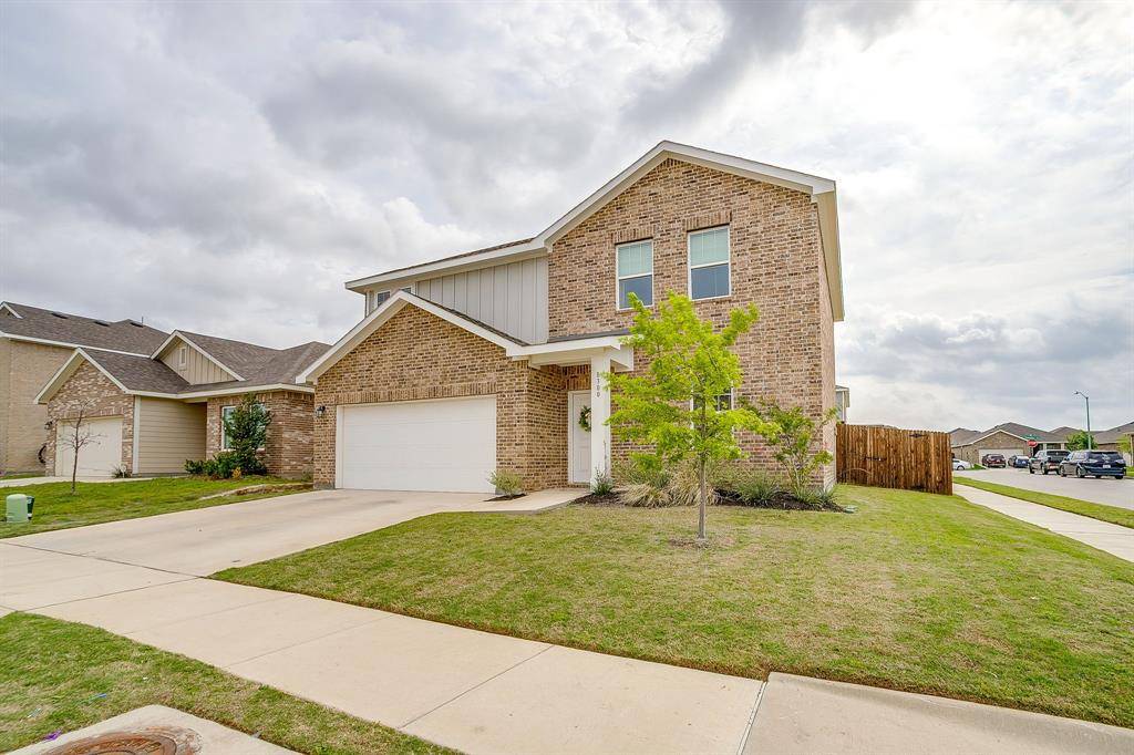 8300 Stovepipe Drive, Fort Worth, TX 76179