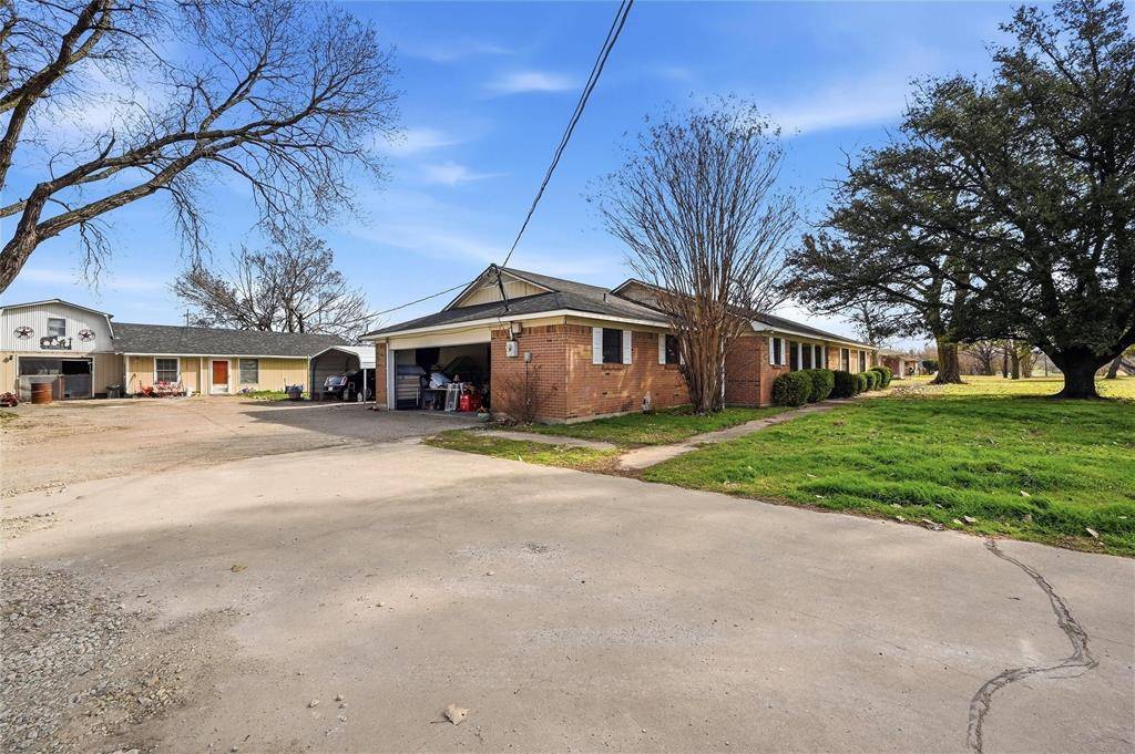 27161 State Highway 56, Whitesboro, TX 76273