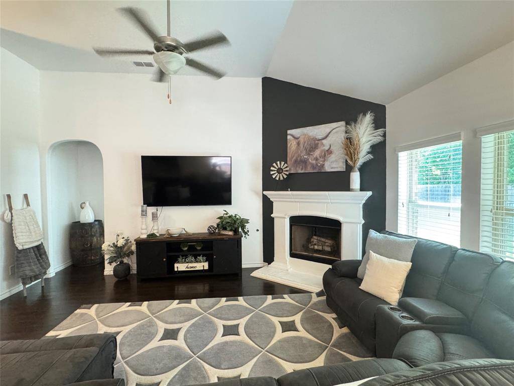 1020 Lake Sierra Way, Little Elm, TX 75068