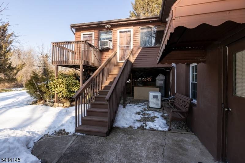 327 Mountain Lake Rd, Liberty Twp., NJ 07838