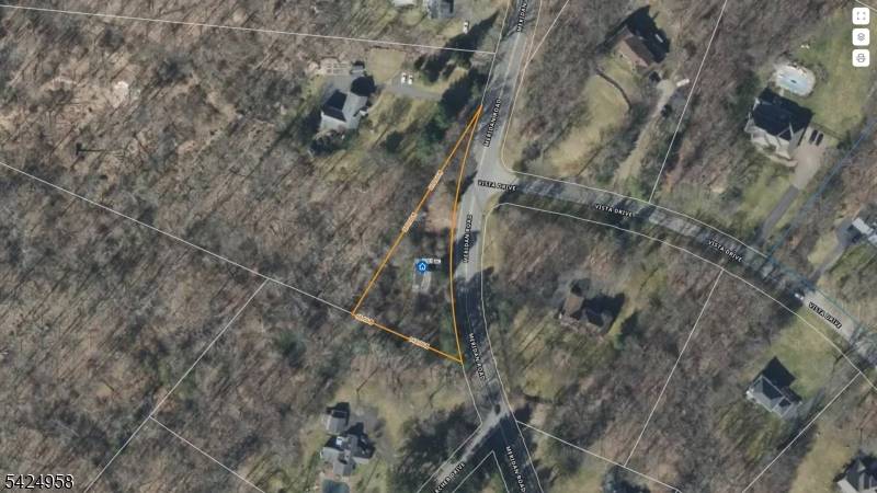 126 Meriden Rd, Rockaway Twp., NJ 07866