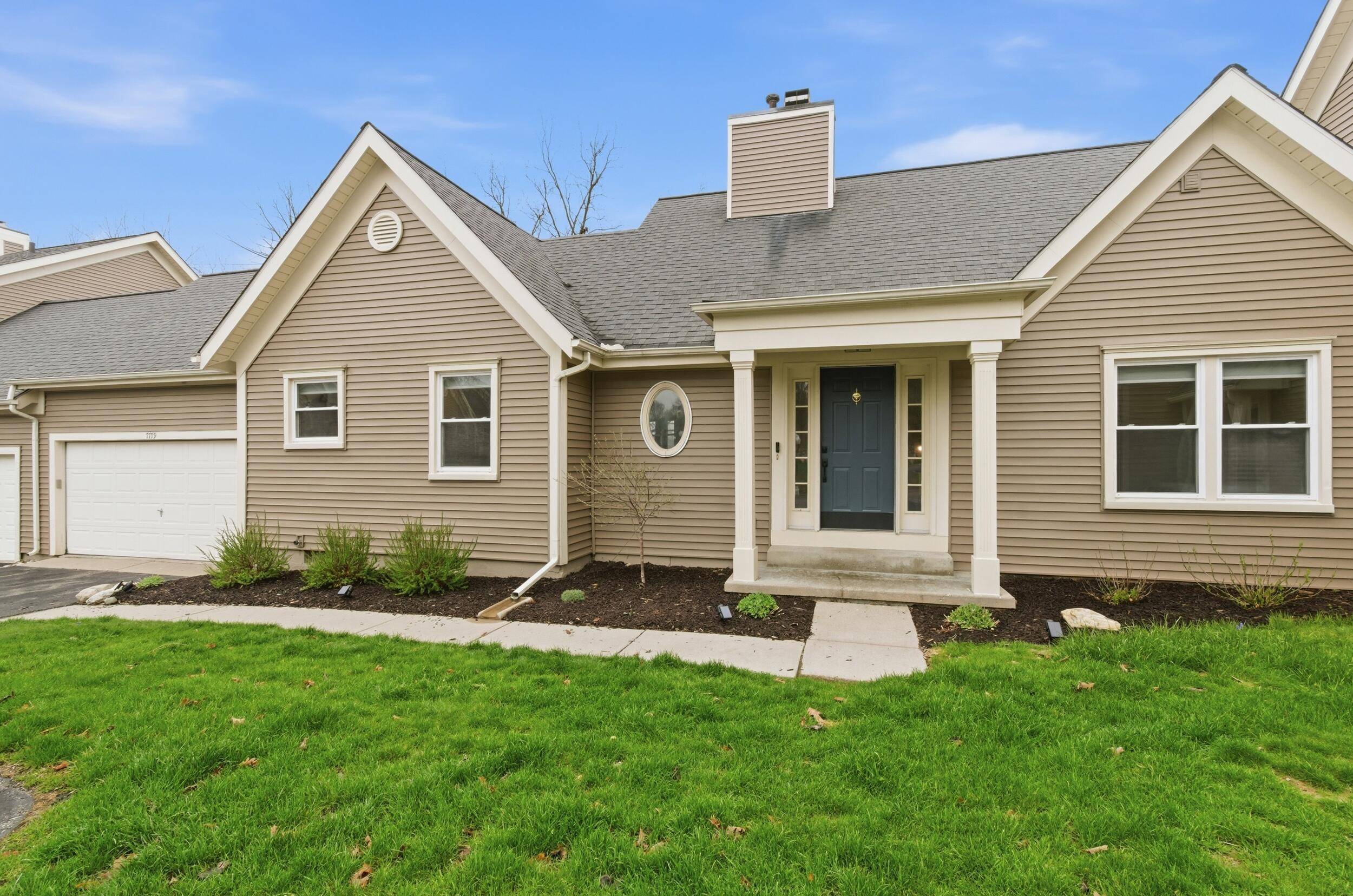 7779 Newport DR, Clarkston, MI 48348