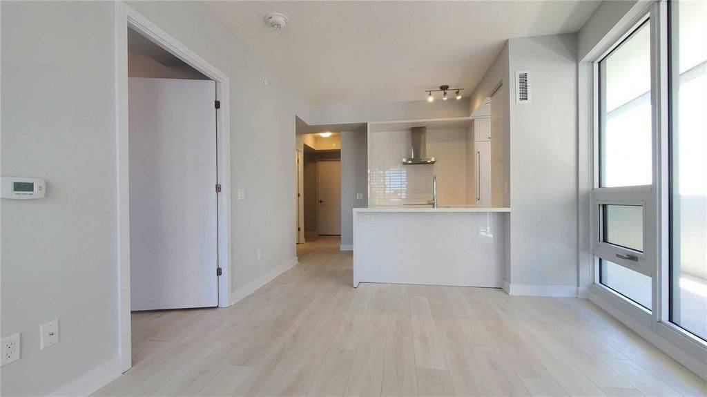 2221 Yonge ST #809, Toronto C10, ON M4S 0B8