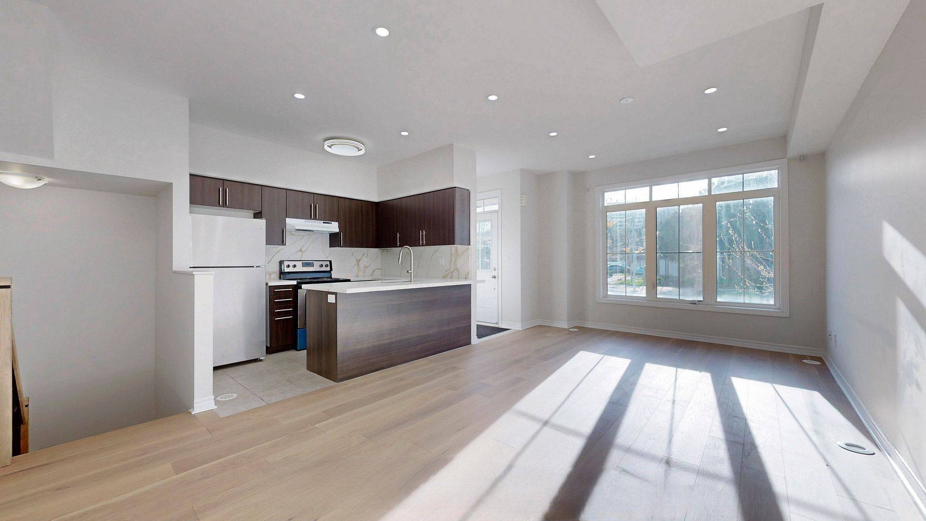 1251 Bridletowne CIR #6, Toronto E05, ON M1W 0A5