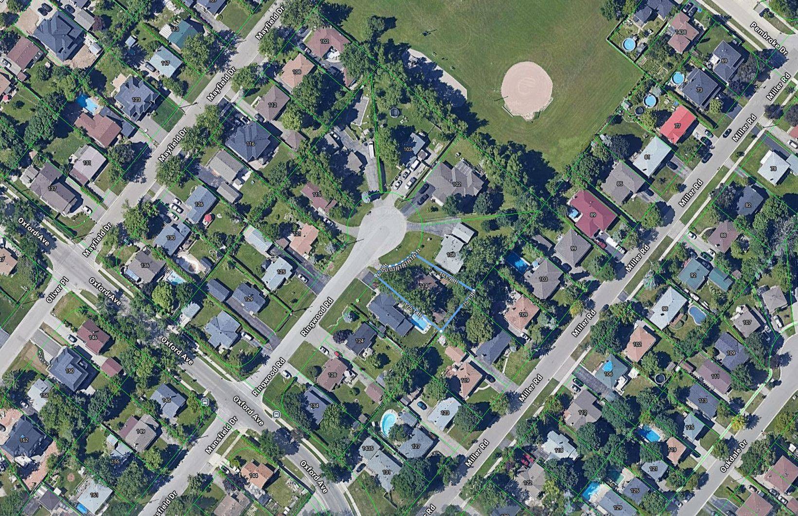 114 Ringwood RD, Oakville, ON L6H 1K2