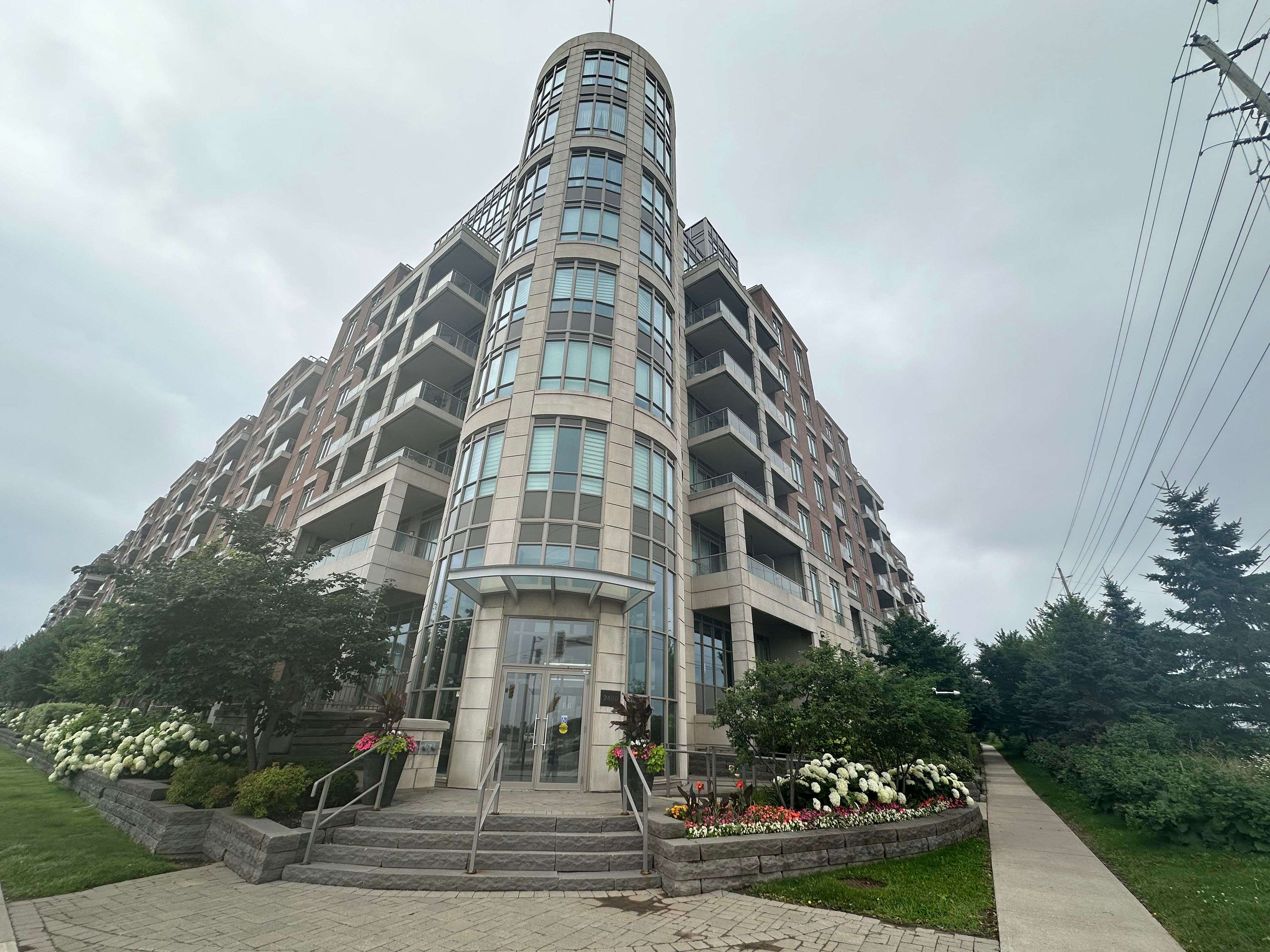 2480 Prince Michael DR #406, Oakville, ON L6H 0H1