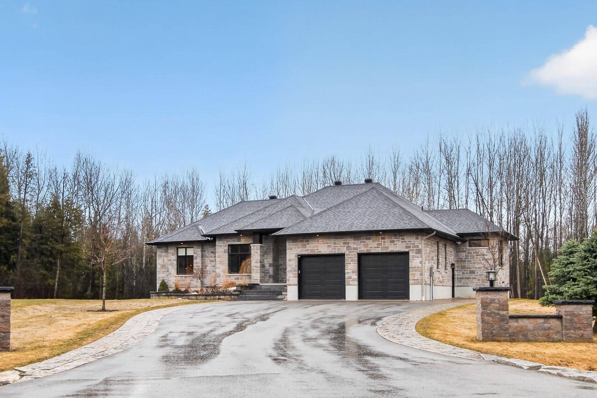 144 Country Meadow DR, Carp - Huntley Ward, ON K0A 1L0