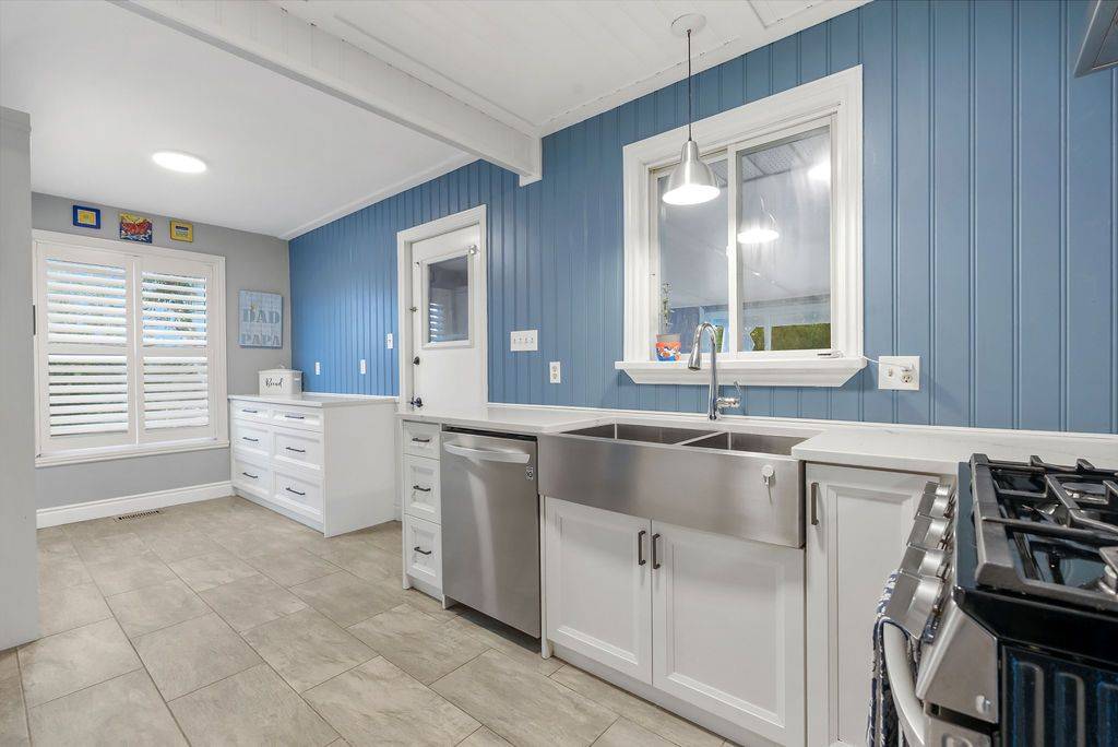 29 Grandview DR, Kawartha Lakes, ON K0L 2W0