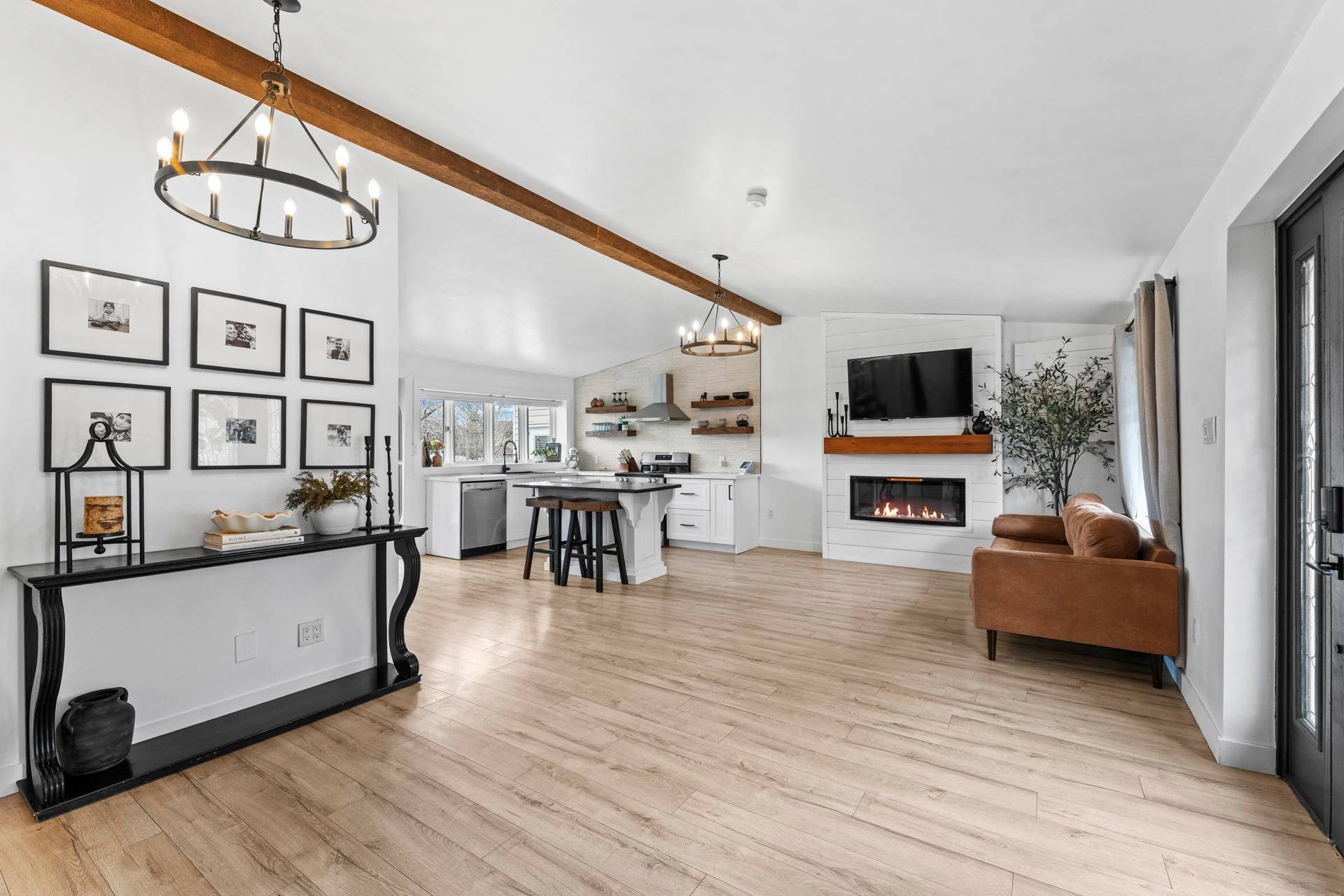 304 Regent ST, Goderich, ON N7A 2X8