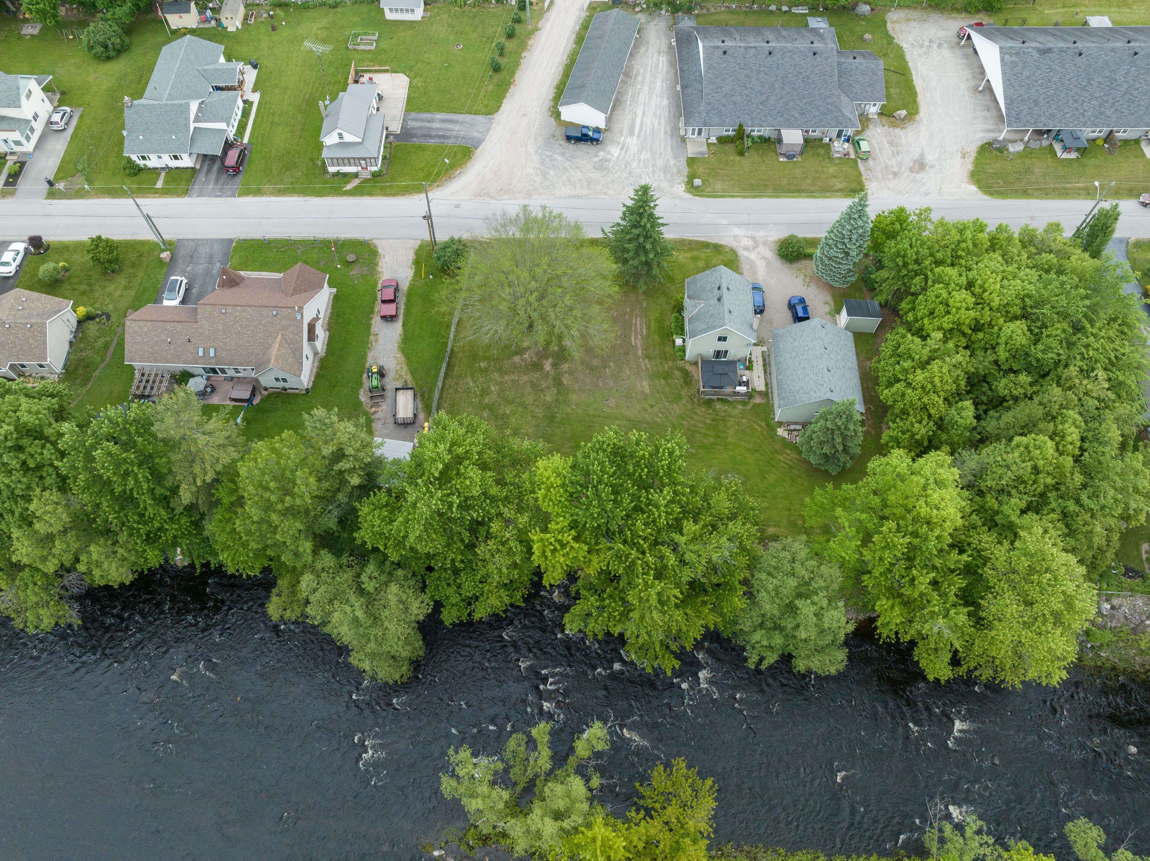 210 Alexander ST, Tweed, ON K0K 3J0