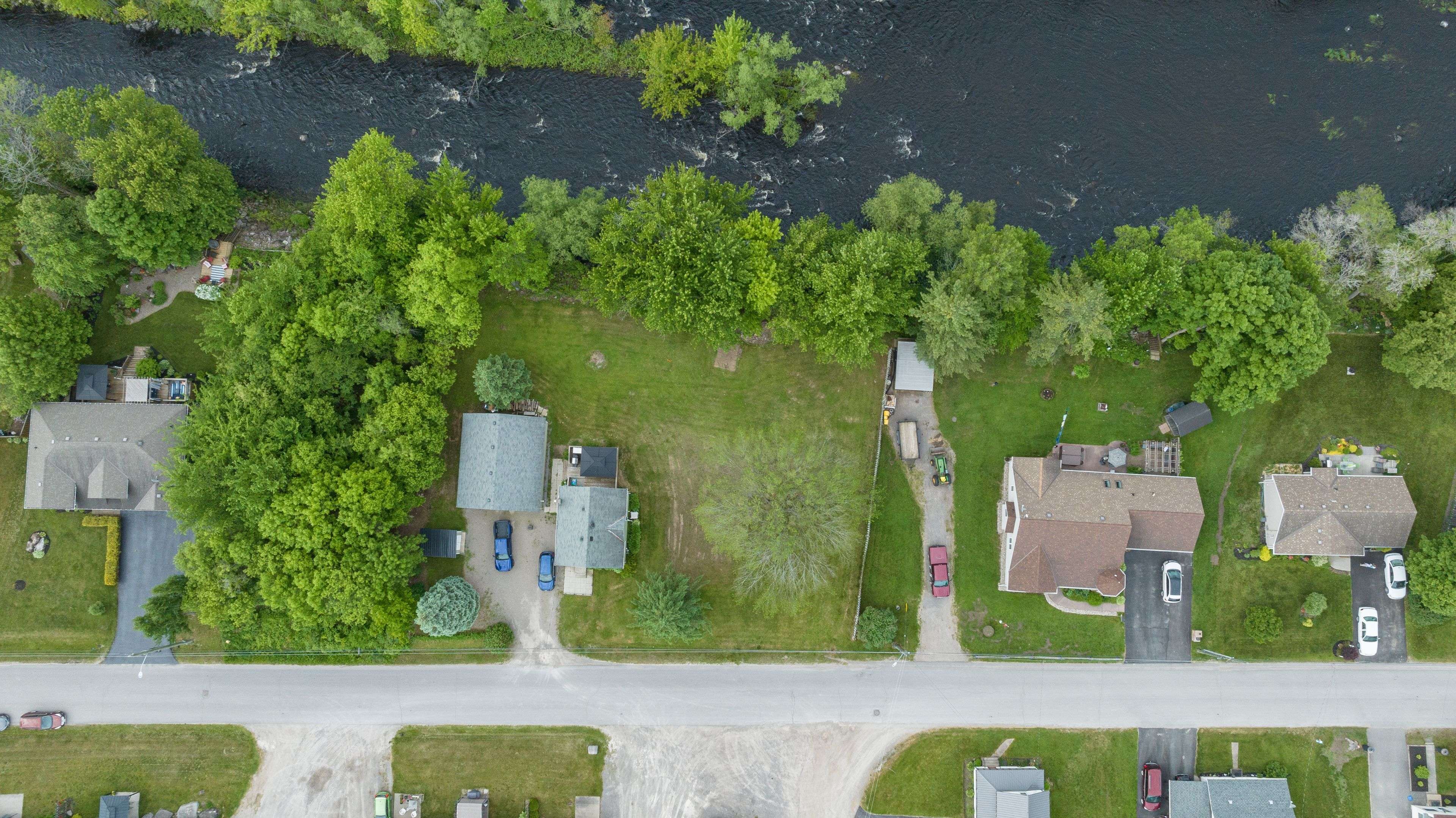 210 Alexander ST, Tweed, ON K0K 3J0