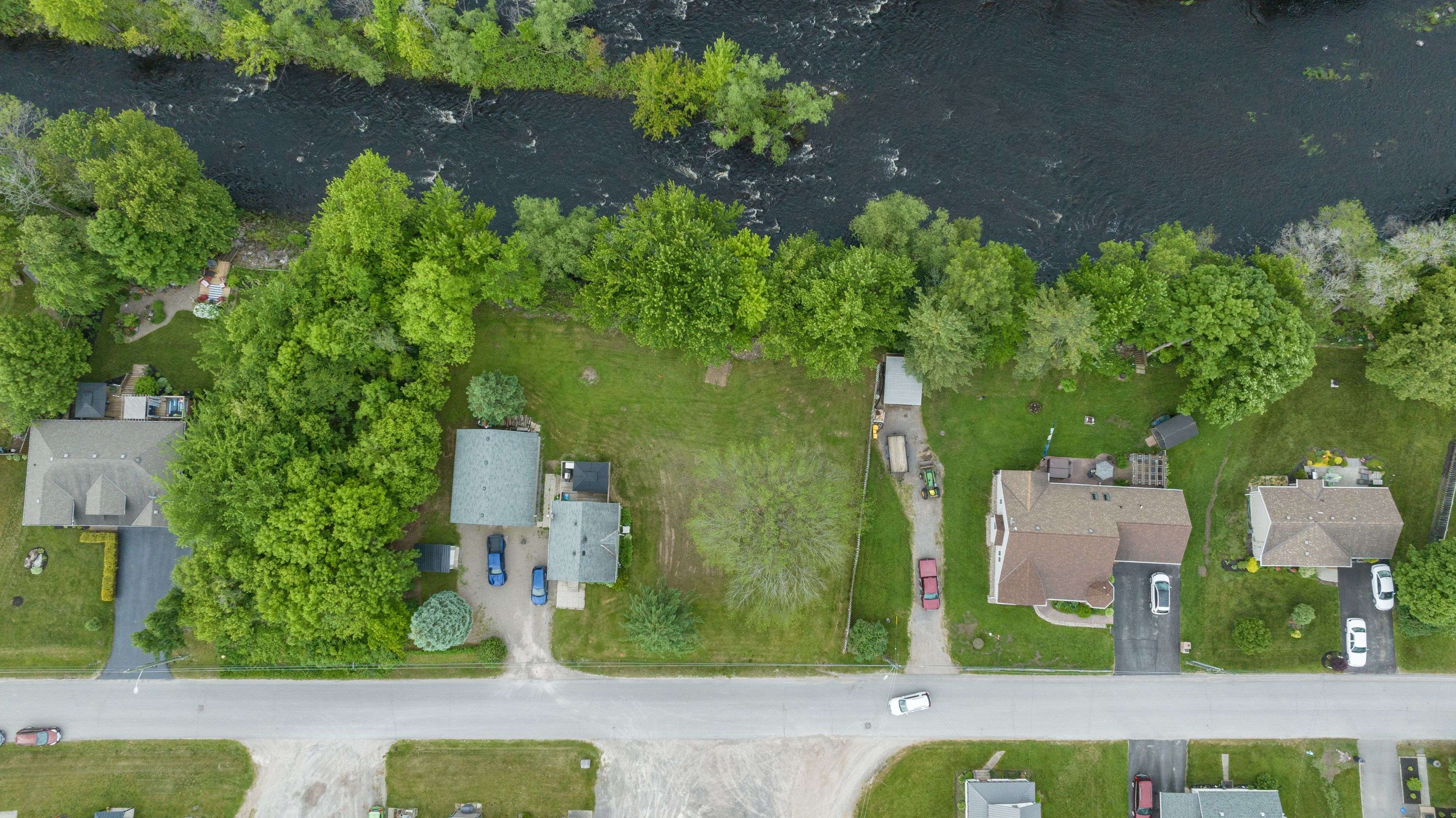 210 Alexander ST, Tweed, ON K0K 3J0