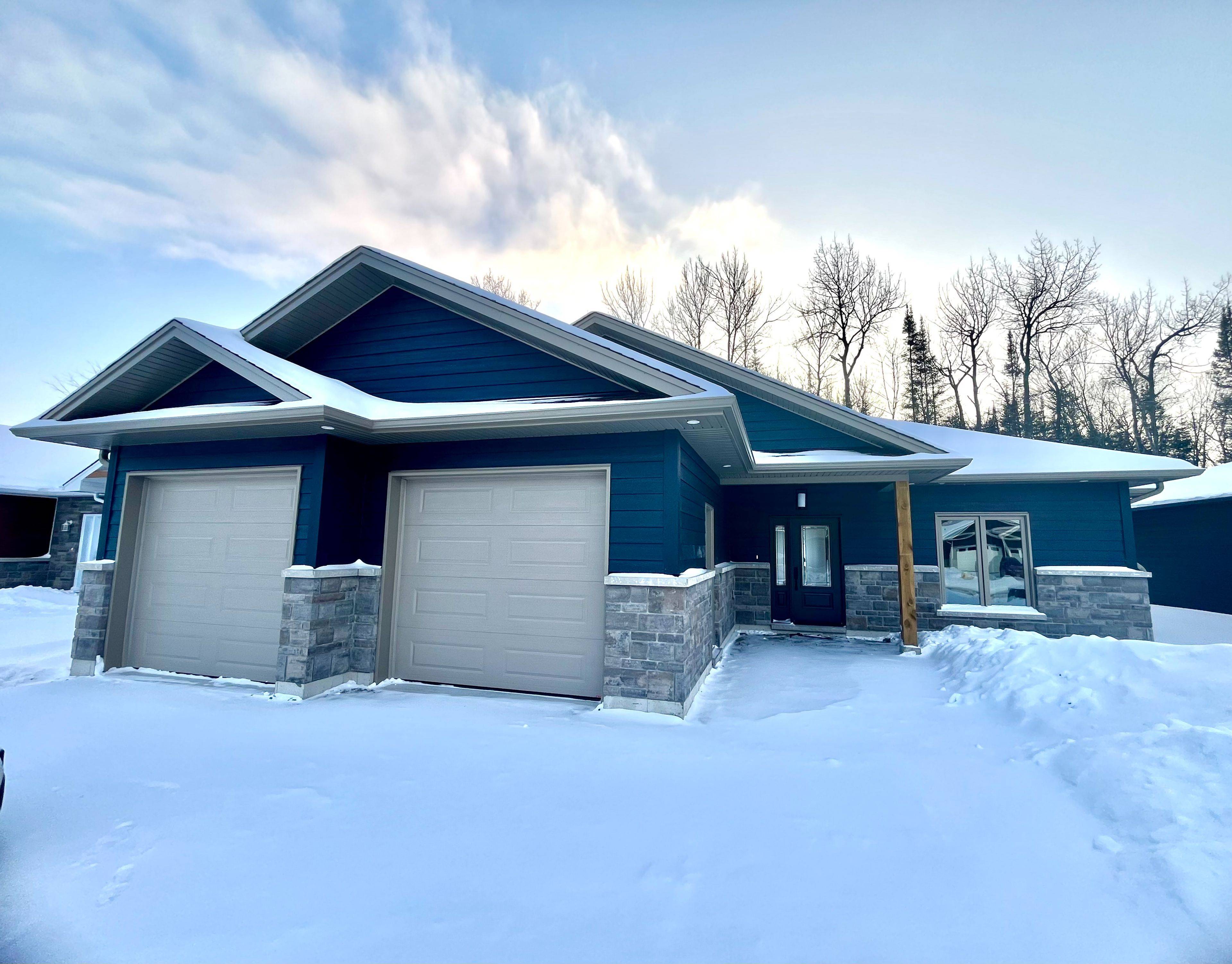 26 Masson LN W, Callander, ON P0H 1H0