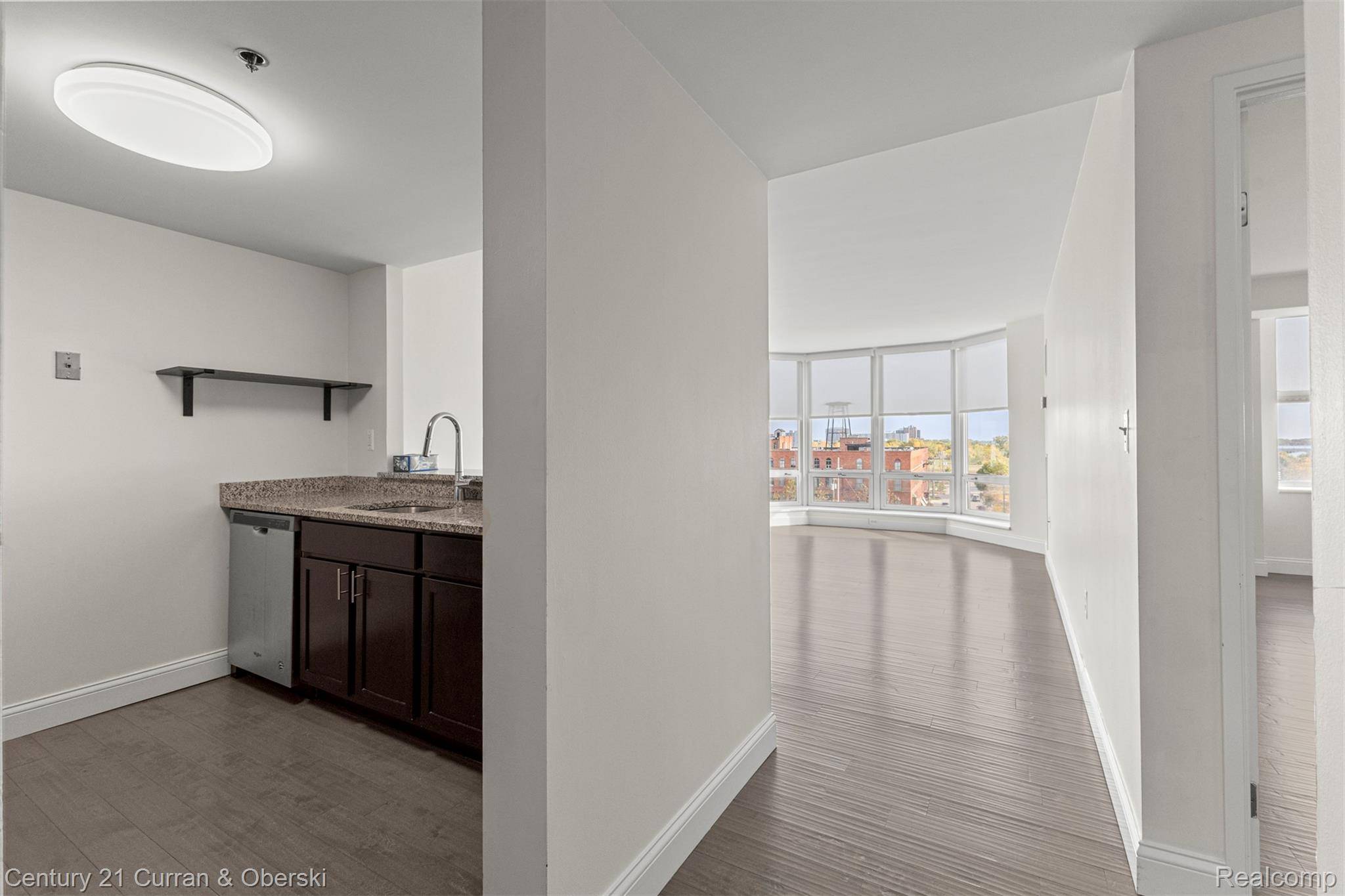 250 E Harbortown DR #708, Detroit, MI 48207