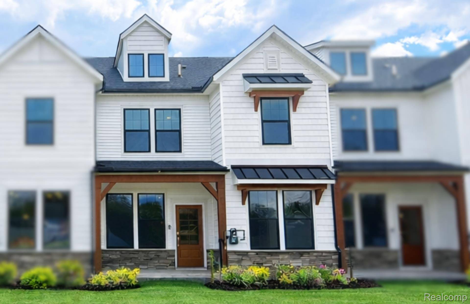 259 Lantana DR, Brighton, MI 48116