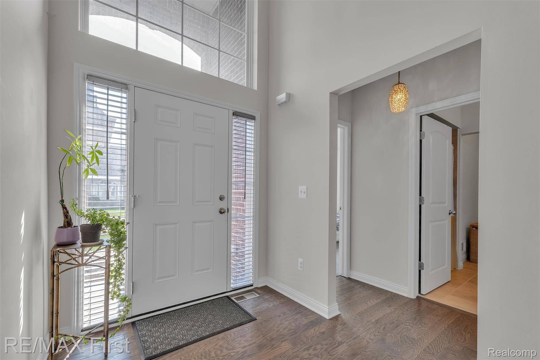 30232 Berghway TRL, Warren, MI 48092