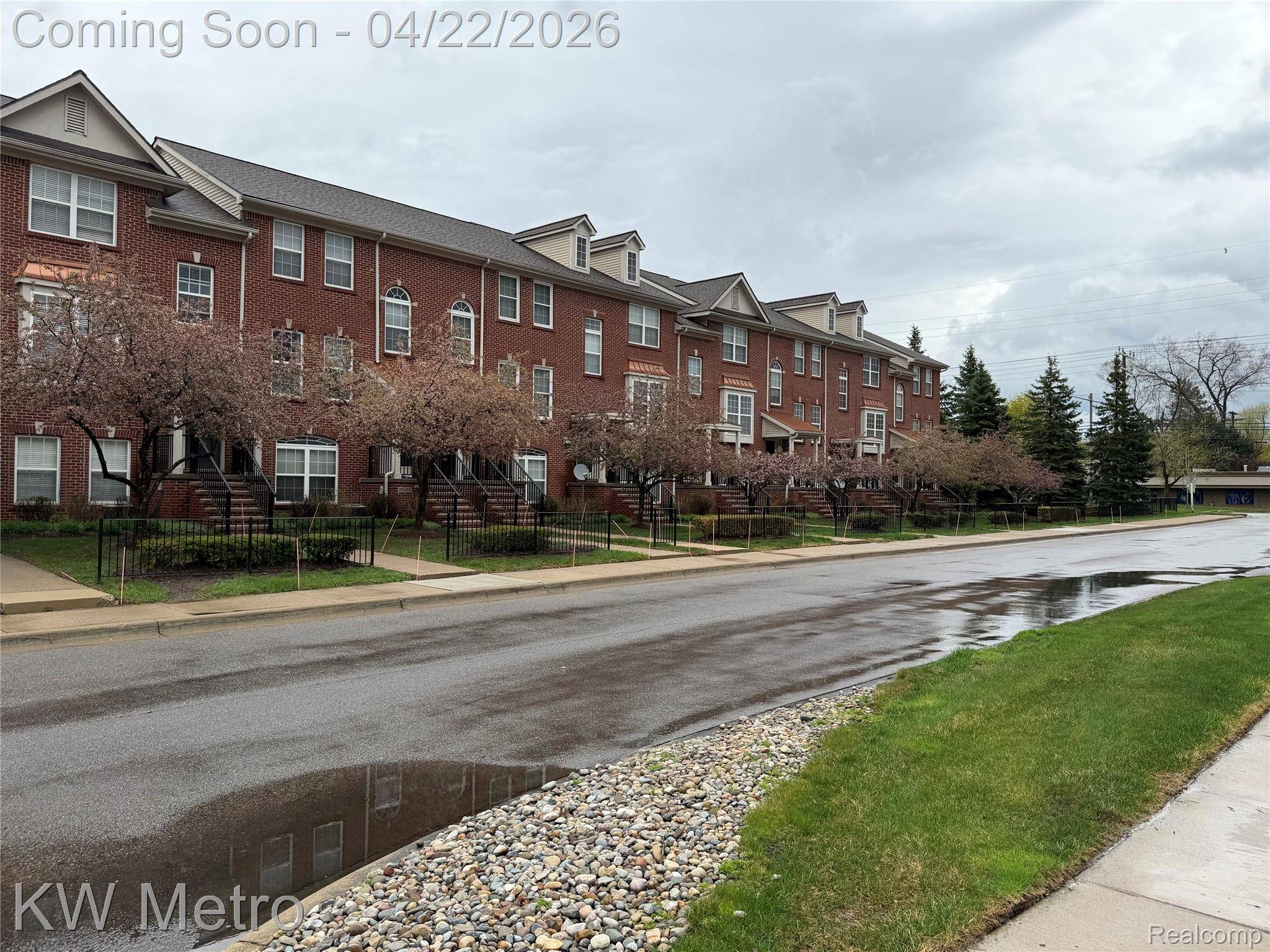 25409 Saint James, Southfield, MI 48075