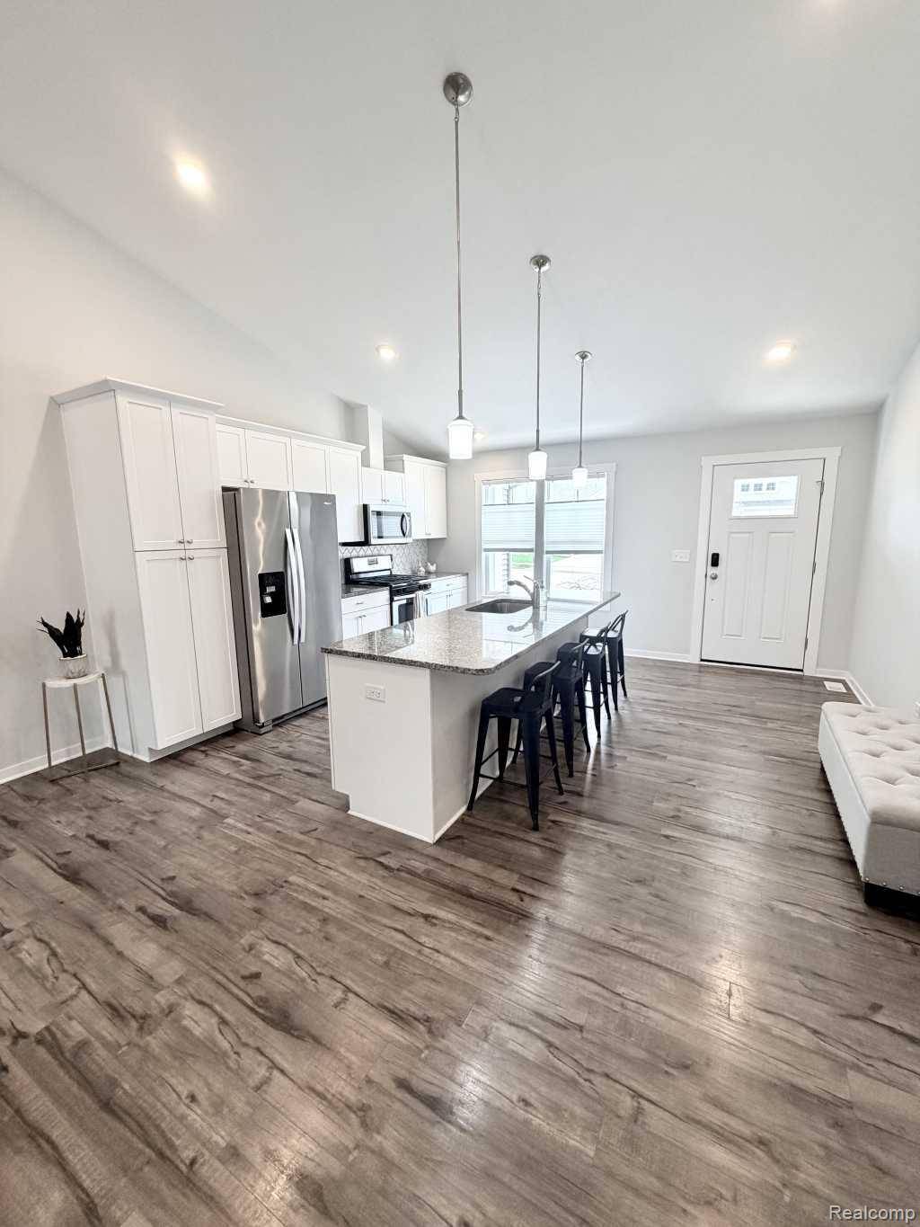 2905 Tributary DR NE, Algoma Township, MI 49341