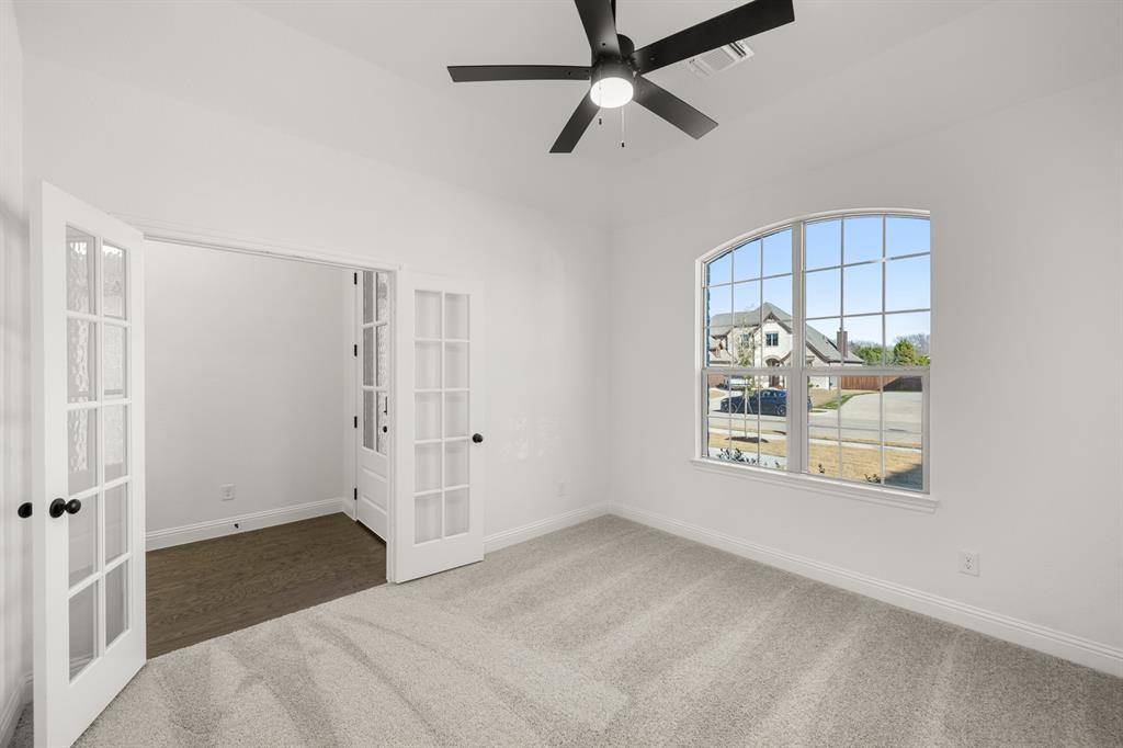 725 Winecup Way, Midlothian, TX 76065