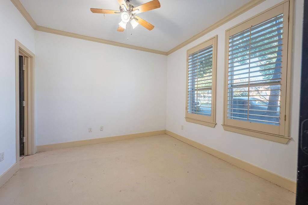 2706 Floyd Street, Dallas, TX 75204