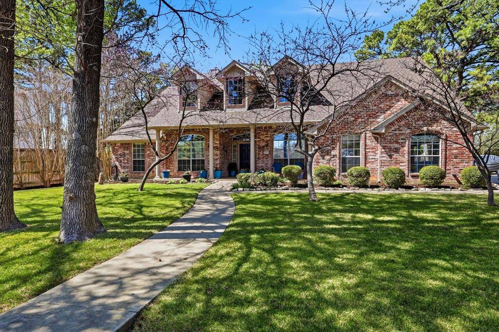 1605 Mistletoe Drive, Flower Mound, TX 75022