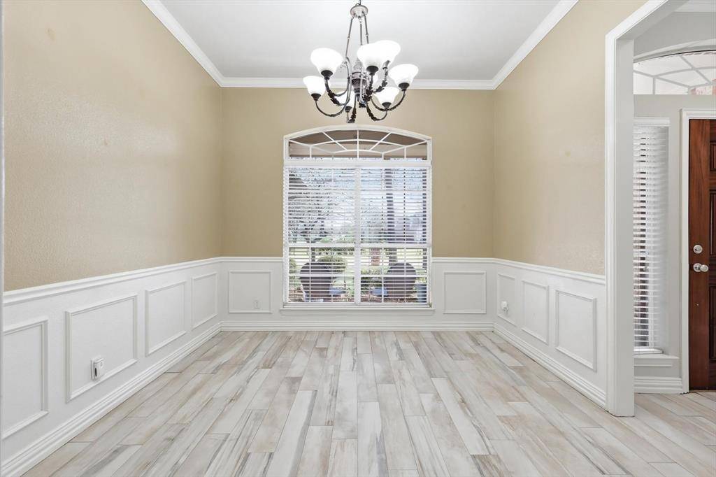 1605 Mistletoe Drive, Flower Mound, TX 75022