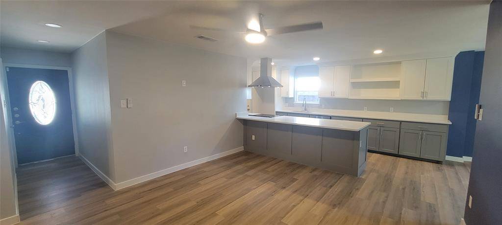 1710 Glenwick Lane, Irving, TX 75060