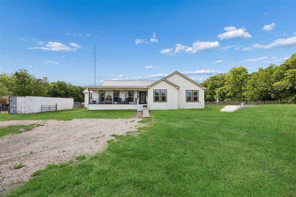 579 County Road 5005, Blue Ridge, TX 75424